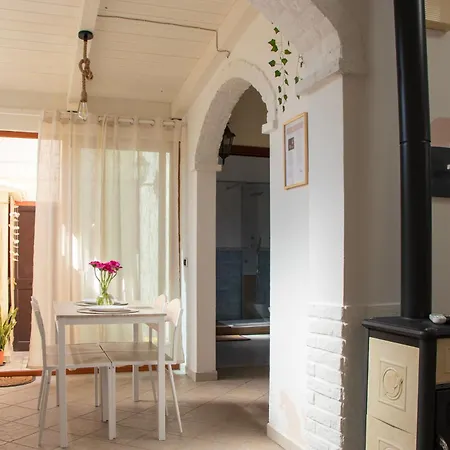 Folie Apartment *